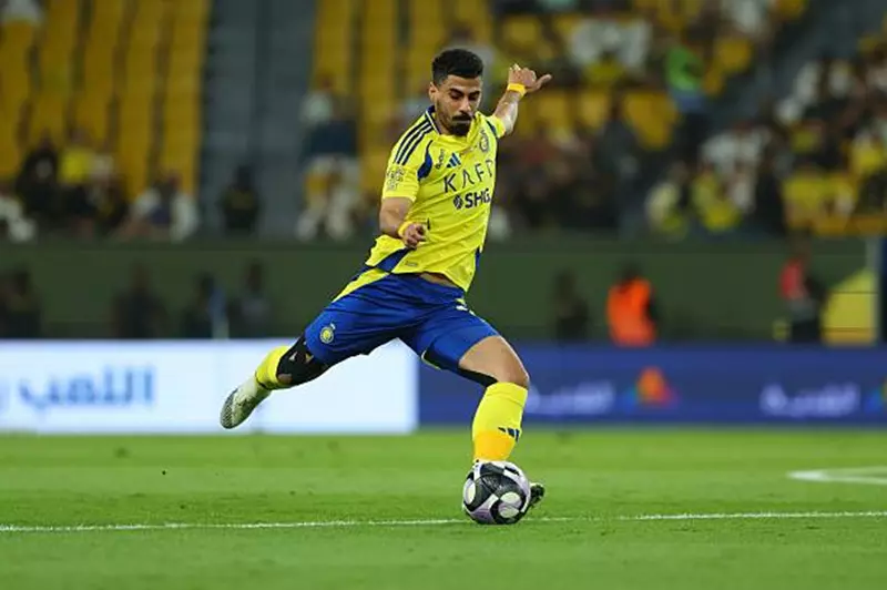 صفقة استراتيجية قبل كأس العالم للأندية الهلال يحقق انتقال لاجامي - يلا شوت سمارت | Yalla Shoot Smart بث مباشر اهم مباريات اليوم صفقة استراتيجية قبل كأس العالم للأندية: الهلال يحقق انتقال لاجامي من النصر