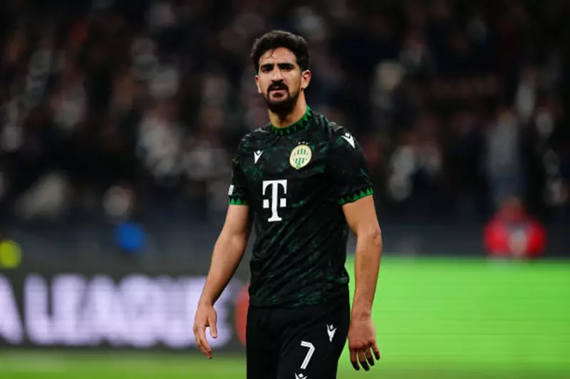 استراتيجيات الأهلي: كيف يُعزز بن رمضان فريقه في كأس العالم للأندية بتعدد مراكزه؟